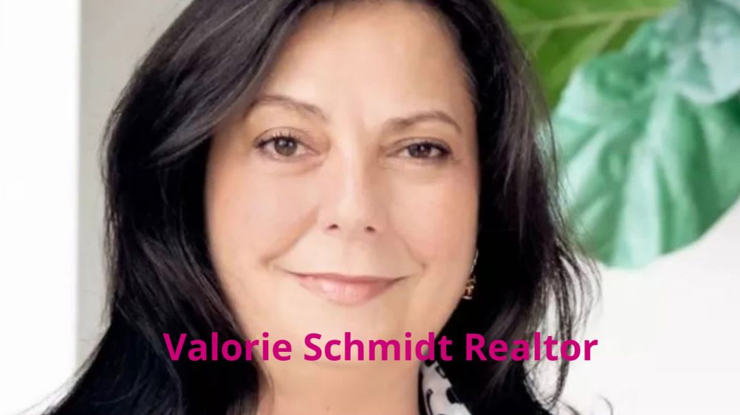 ⁣Valorie Schmidt Realtor - Home Value in Barrington, IL